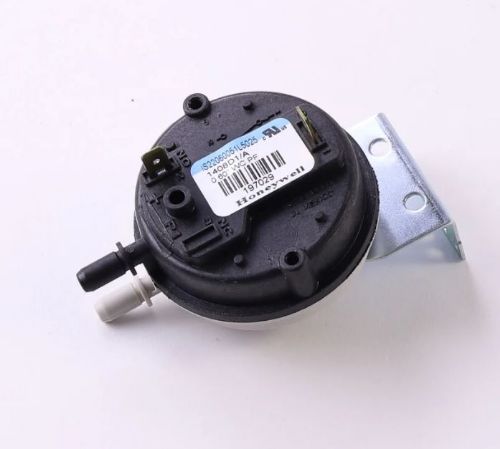 Picture of PRESSURE SWITCH .60WC